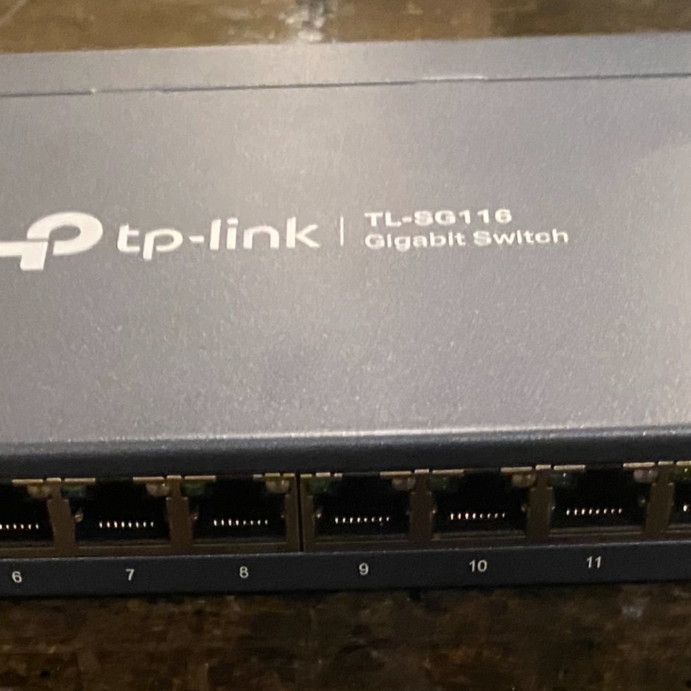 TP-Link 16 Port Gigabit Ethernet Network Switch, Desktop/ Wall-Mount, Fanless, S